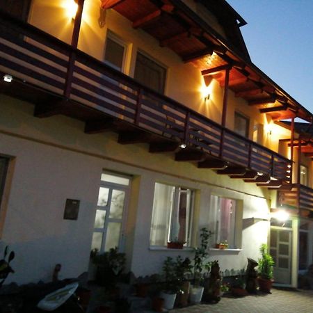 Hotel Casa Dany&Ady Rîşnov Exterior foto