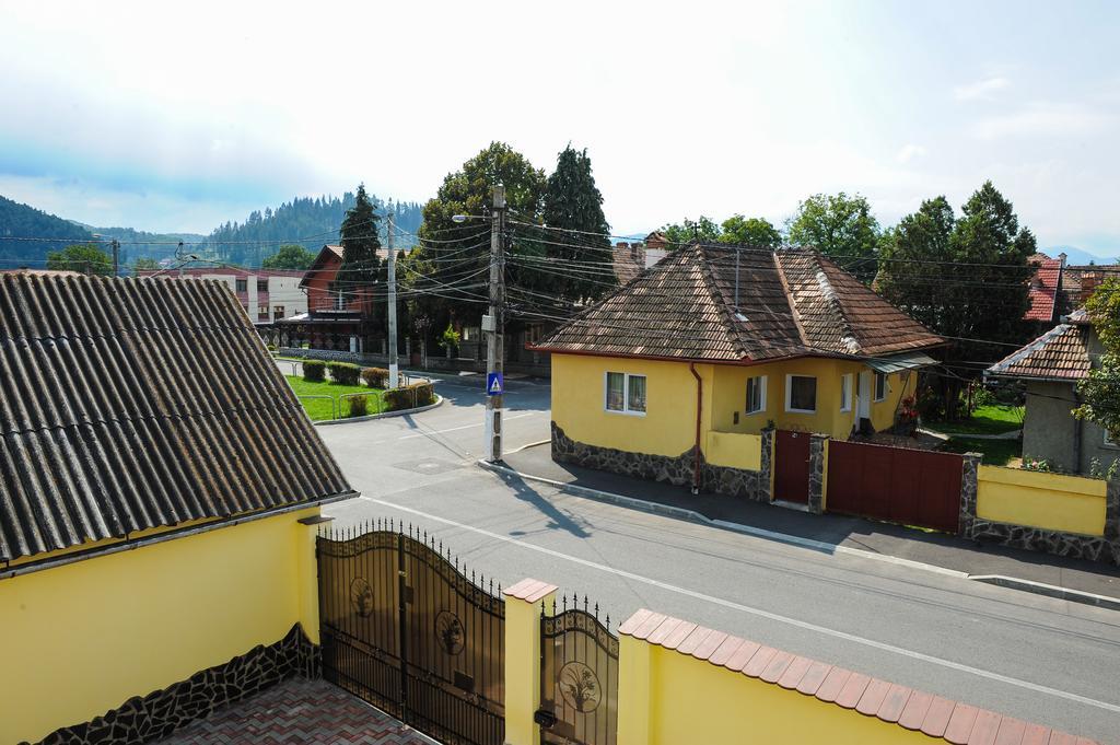 Hotel Casa Dany&Ady Rîşnov Exterior foto